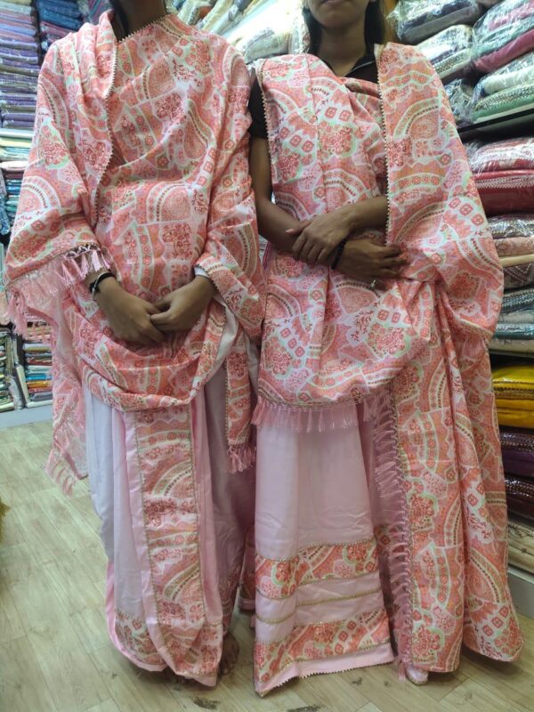 Couple set